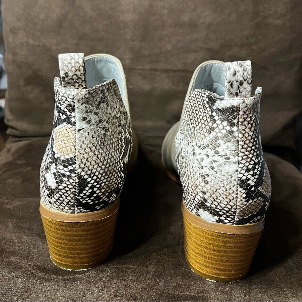 Ankle Boots || Size: 8 - Picture 4 of 4